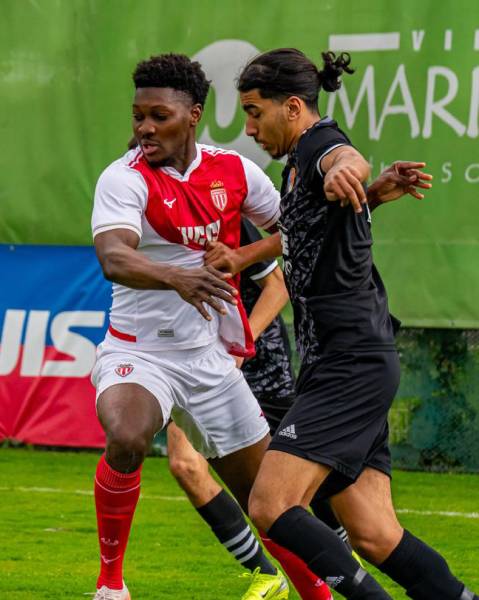 UN MATCH ENGAGÉ ET UNE BELLE AMBIANCE AU STADE SAINT-EXUPÉRY !