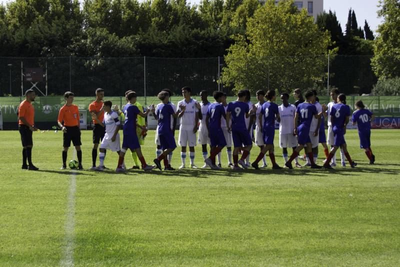 U15 R : COMBATIVITÉ ET ESPOIR MALGRÉ LA DÉFAITE CONTRE L’OM