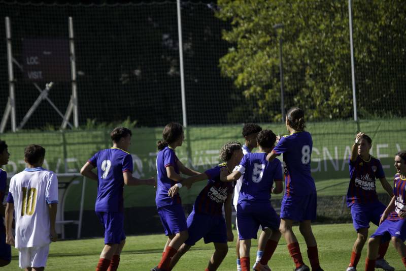 U15 R : COMBATIVITÉ ET ESPOIR MALGRÉ LA DÉFAITE CONTRE L’OM