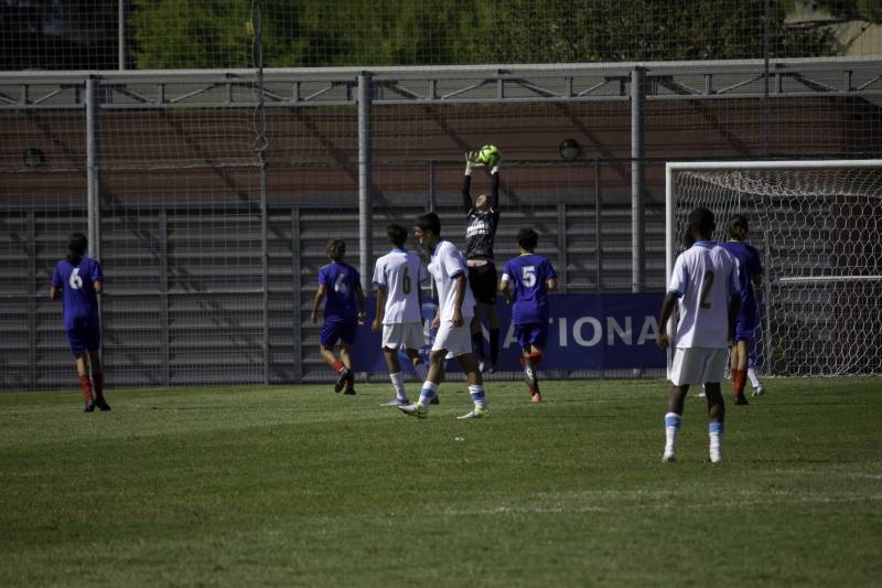 U15 R : COMBATIVITÉ ET ESPOIR MALGRÉ LA DÉFAITE CONTRE L’OM