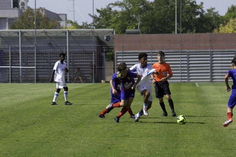 U15 R : COMBATIVITÉ ET ESPOIR MALGRÉ LA DÉFAITE CONTRE L’OM