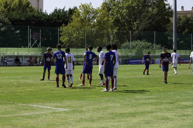 U15 R : COMBATIVITÉ ET ESPOIR MALGRÉ LA DÉFAITE CONTRE L’OM