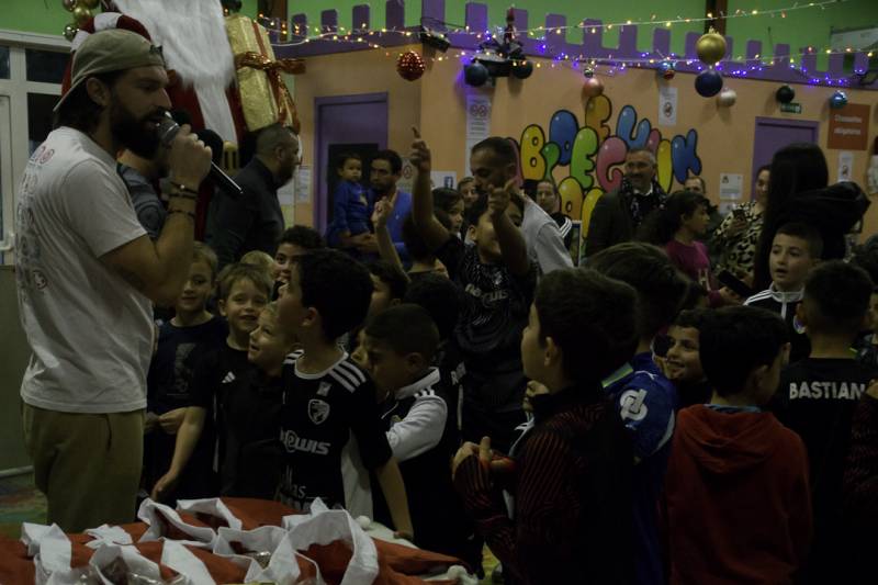 UN NOEL EXCEPTIONNEL POUR NOS TOUTS-PETITS DU MGFC !