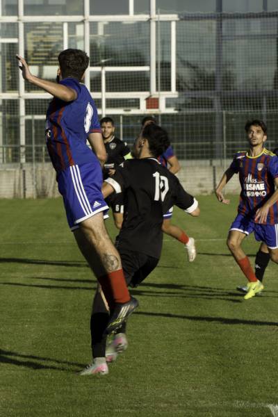 R1-J9 : RÉCEPTION DE SIX FOURS LE BRUSC