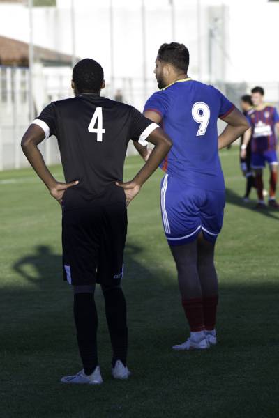 R1-J9 : RÉCEPTION DE SIX FOURS LE BRUSC