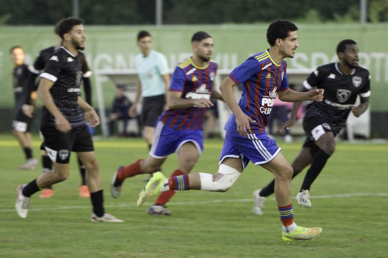 R1-J9 : RÉCEPTION DE SIX FOURS LE BRUSC