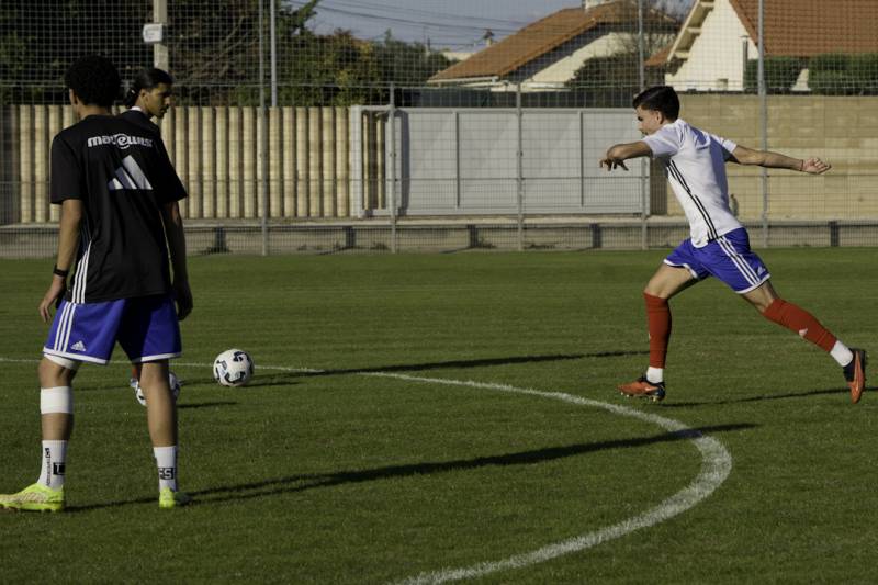 R1-J9 : RÉCEPTION DE SIX FOURS LE BRUSC