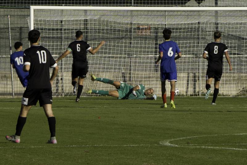 R1-J9 : RÉCEPTION DE SIX FOURS LE BRUSC