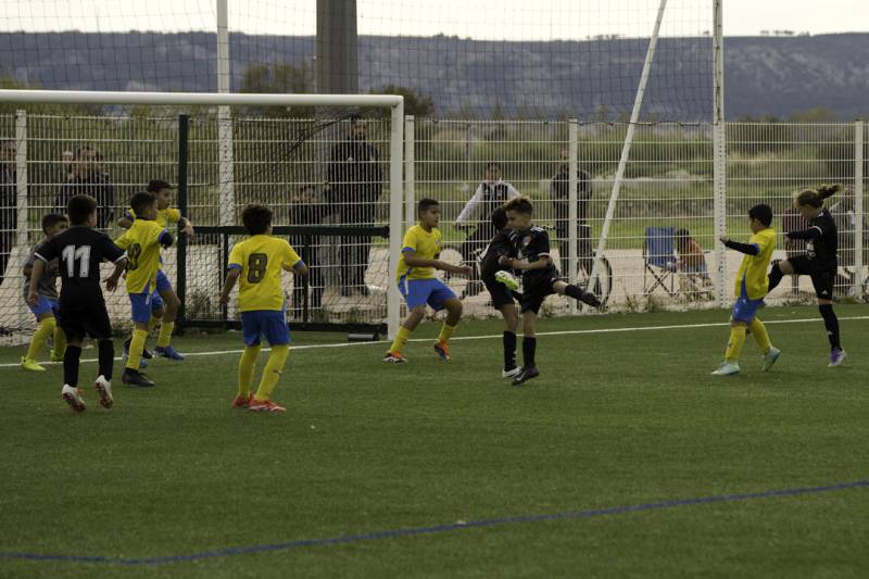 U10 N1 : UNE PREMIÈRE JOURNÉE REMPLIE D’ÉFFORTS ET DE SUCCÈS