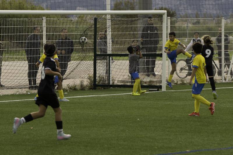 U10 N1 : UNE PREMIÈRE JOURNÉE REMPLIE D’ÉFFORTS ET DE SUCCÈS