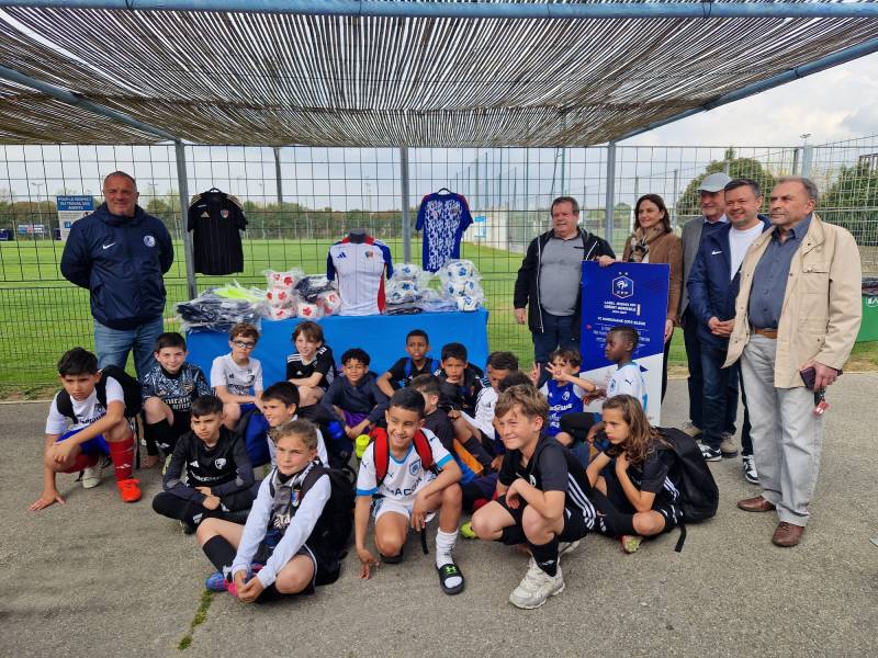 REMISE OFFICIELLE DE LA DOTATION DU LABEL JEUNES ÉLITE AU MGCB !