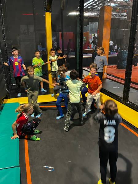 APRÈS-MIDI COHÉSION AU TRAMPOLINE PARK POUR LES U11 CRITÉRIUM !
